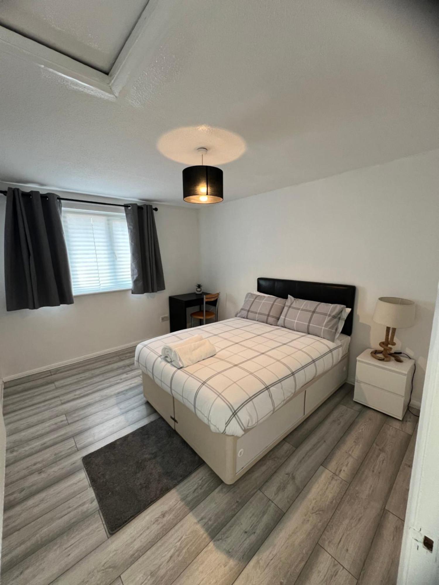 Auxano Apartments Лондон Екстер'єр фото